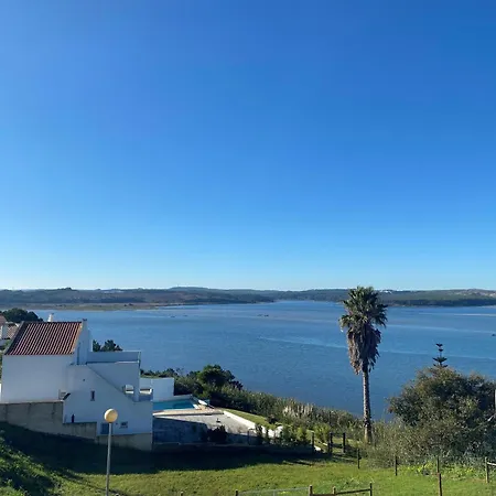 וילה With Stunning Lagoon Views Nadadouro